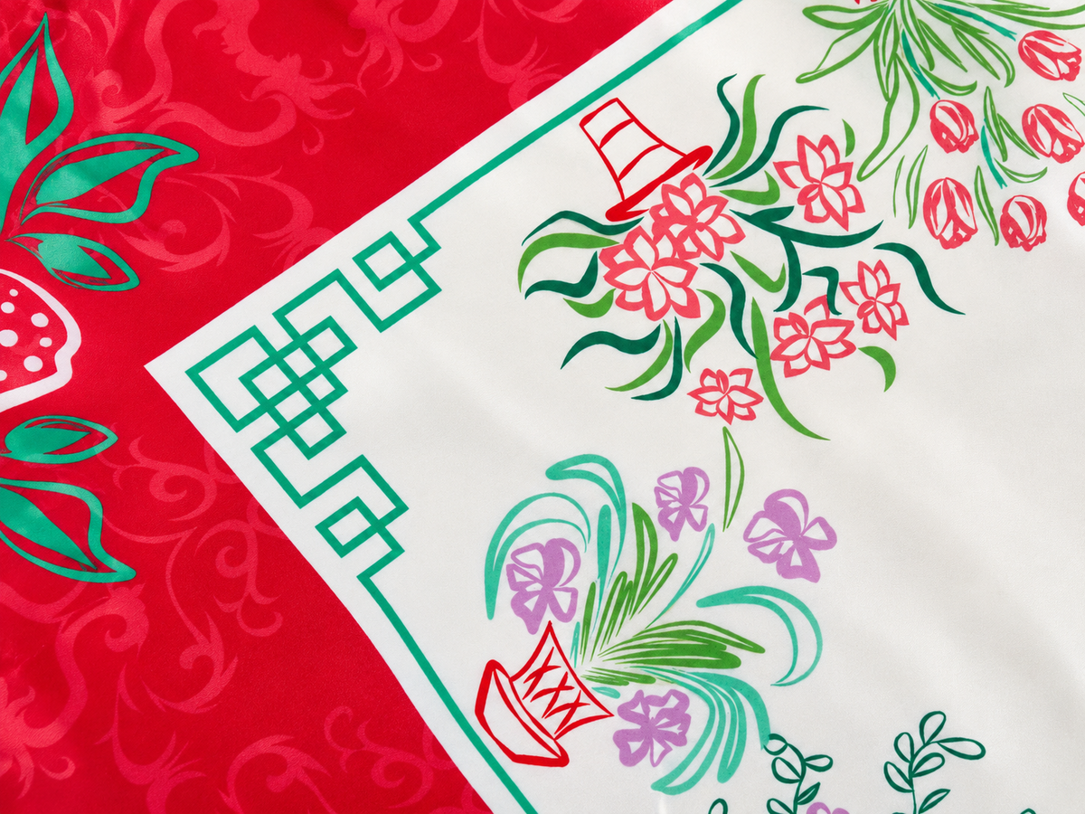 LUXE 100% MULBERRY SILK SCARF - SCARLET MEDALLION
